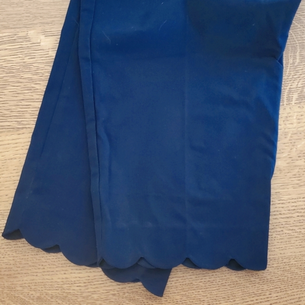 Talbots Straight-leg, Slim Cropped navy pants - scallop-hem - Picture 3 of 9